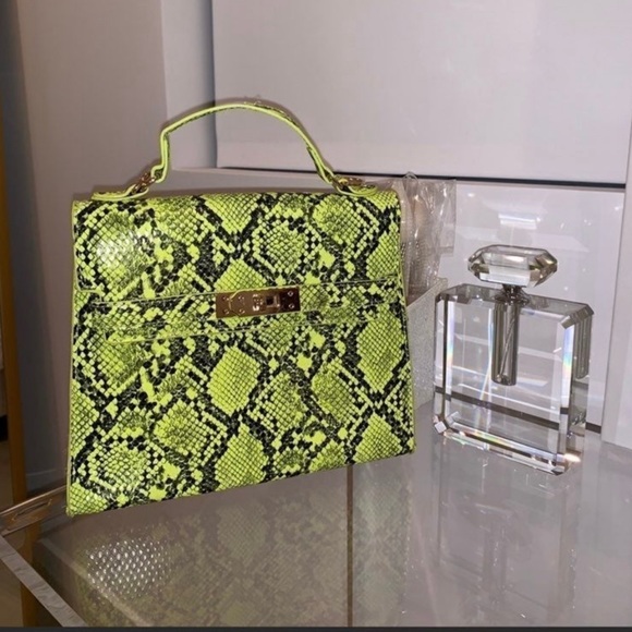 Purse - Picture 2 of 6